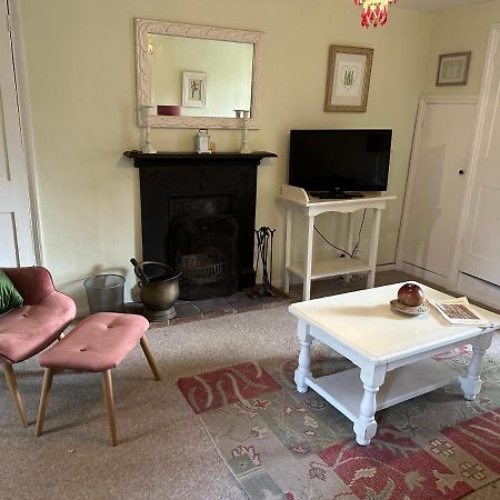 2 Bedroomed Cottage Near Quay 布莱克尼 外观 照片