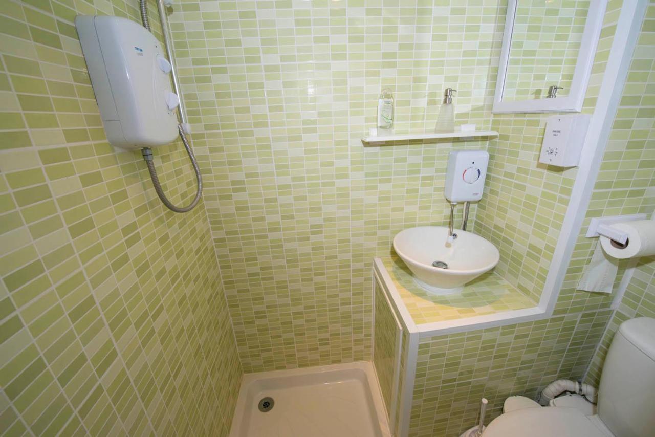 2 Bedroomed Cottage Near Quay 布莱克尼 外观 照片
