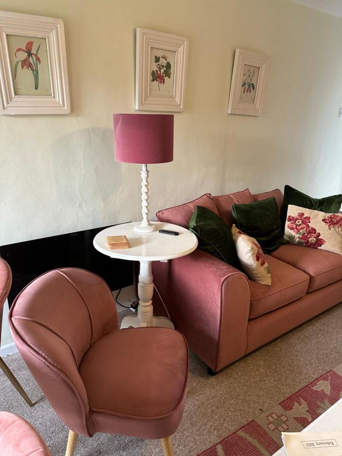 2 Bedroomed Cottage Near Quay 布莱克尼 外观 照片